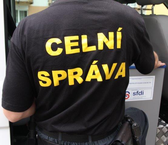 Celníci varují před falešnými dálničními známkami