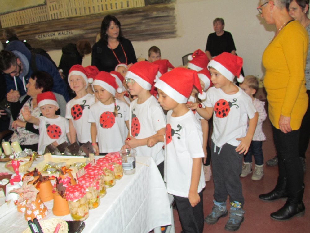 Adventní jarmark v Centru Walzel potěšil velké i malé návštěvníky