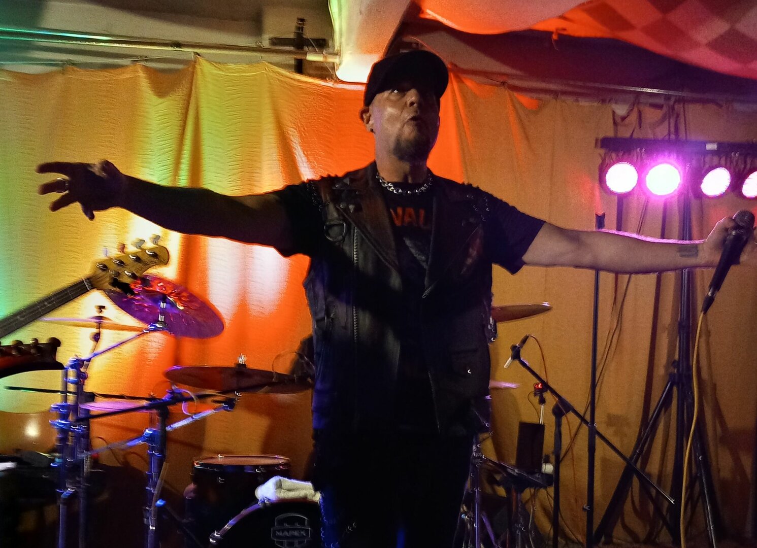 V Edenu zněl metal jako řemen